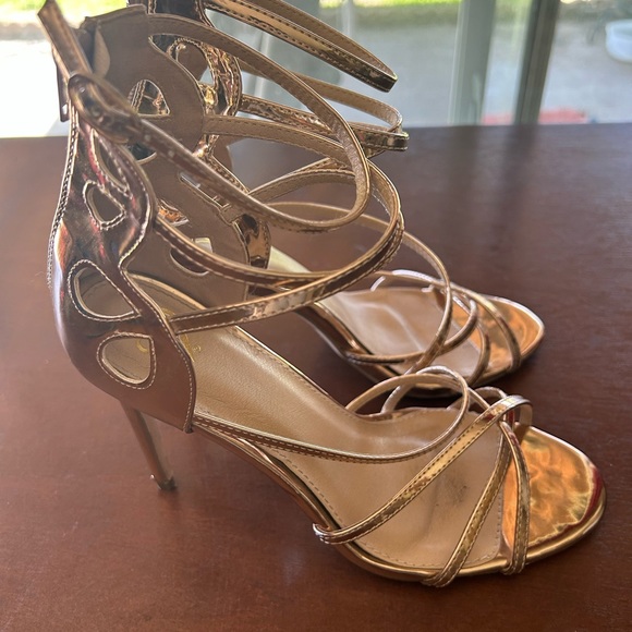 Rose-Gold Heels - Picture 2 of 4